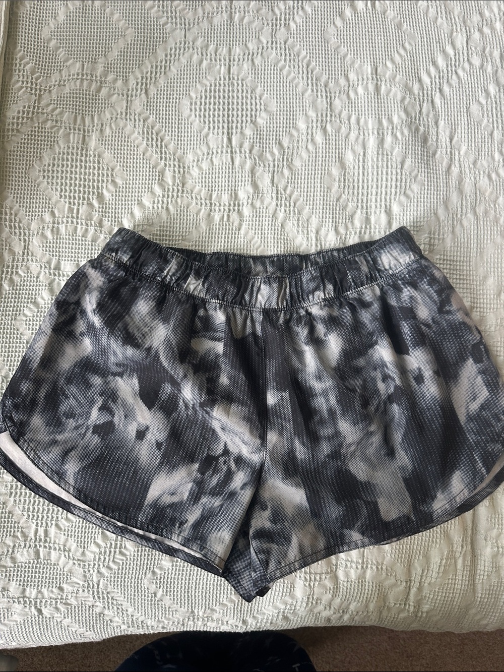 Old Navy Gray & White Tie-Dye Athletic Shorts